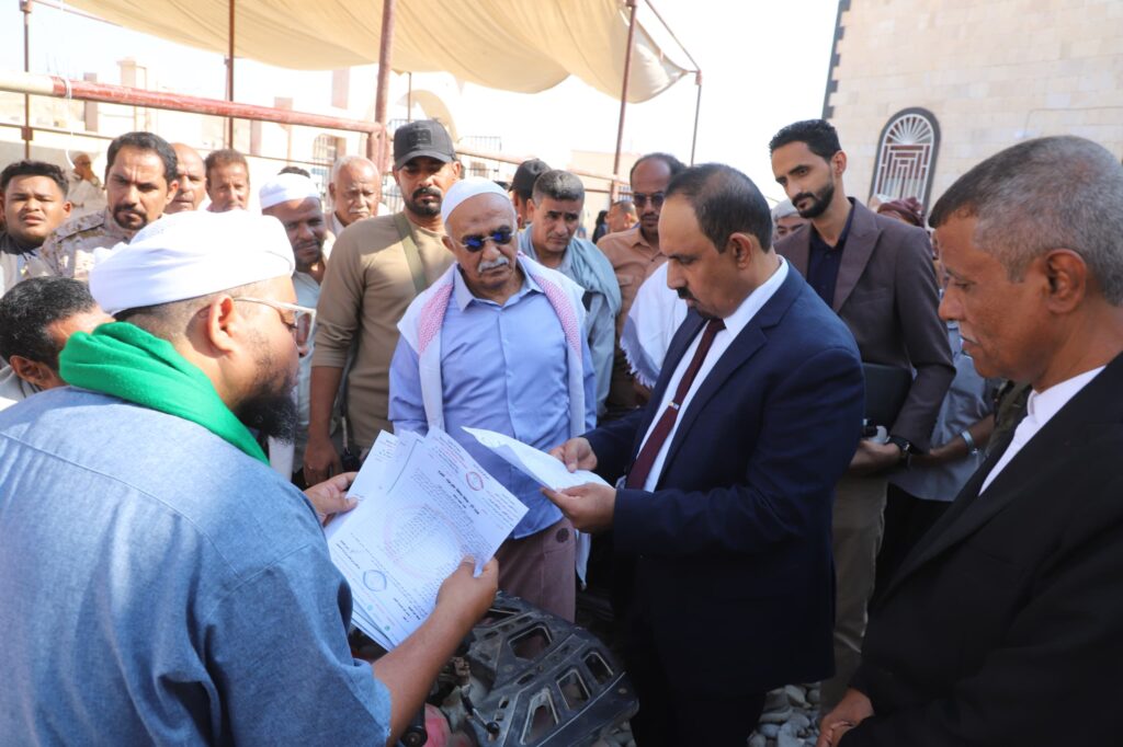 يعد المتحف الوحيد البحري على مستوى الجمهورية،،محافظ حضرموت يفتتح متحف التراث البحري والشعبي بمدينة الحامي يعد المتحف الوحيد البحري على مستوى الجمهورية،،محافظ حضرموت يفتتح متحف التراث البحري والشعبي بمدينة الحامي