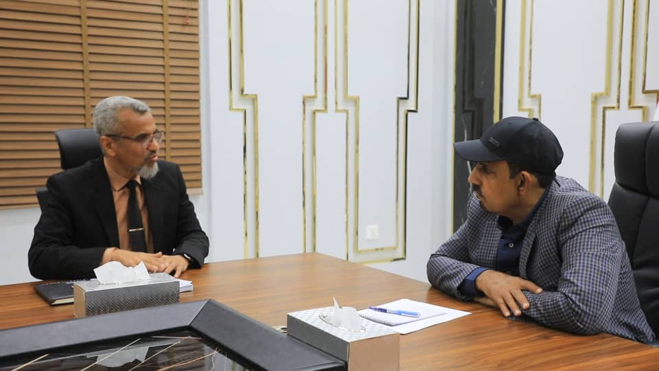 محافظ حضرموت يبحث مع قيادة مؤسسة العون التحضيرات لاحتضان المؤتمر الدولي "تضامن للتنمية 3" وتوافق "رؤية 2026" مع خطة السلطة المحلية محافظ حضرموت يبحث مع قيادة مؤسسة العون التحضيرات لاحتضان المؤتمر الدولي "تضامن للتنمية 3" وتوافق "رؤية 2026" مع خطة السلطة المحلية