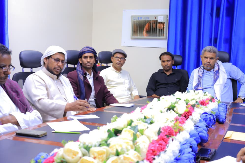 تنفيذية انتقالي وادي وصحراء حضرموت تناقش الأوضاع الخدمية والأمنية تنفيذية انتقالي وادي وصحراء حضرموت تناقش الأوضاع الخدمية والأمنية