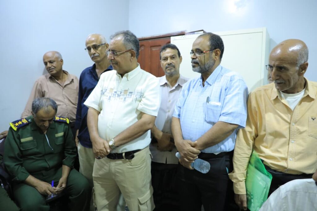 لجنة من وزارة الداخلية تتفقد مصلحة الأحوال المدنية بعدن لتعزيز الشفافية وتحسين الخدمات لجنة من وزارة الداخلية تتفقد مصلحة الأحوال المدنية بعدن لتعزيز الشفافية وتحسين الخدمات