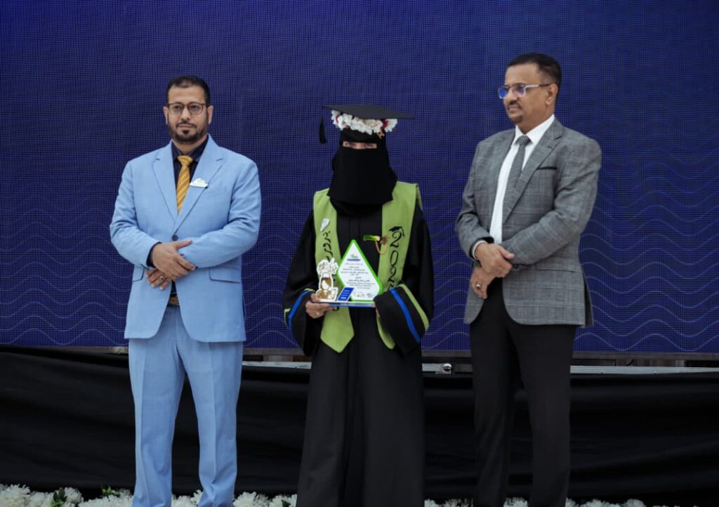 برعاية محافظ حضرموت.. تخريج 36 قابلة مجتمع بدعم من مؤسسة صلة وتنفيذ معهد العلوم الصحية بالمكلا برعاية محافظ حضرموت.. تخريج 36 قابلة مجتمع بدعم من مؤسسة صلة وتنفيذ معهد العلوم الصحية بالمكلا