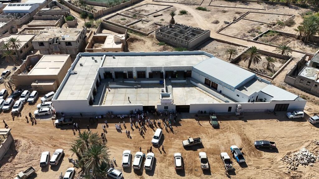 محافظ حضرموت يفتتح "مركز الصادرات الزراعية" بتريم لتعزيز الصادرات وتحسين سبل عيش أكثر من 27 ألف مزارع و1000 مُصدّر محلي محافظ حضرموت يفتتح "مركز الصادرات الزراعية" بتريم لتعزيز الصادرات وتحسين سبل عيش أكثر من 27 ألف مزارع و1000 مُصدّر محلي