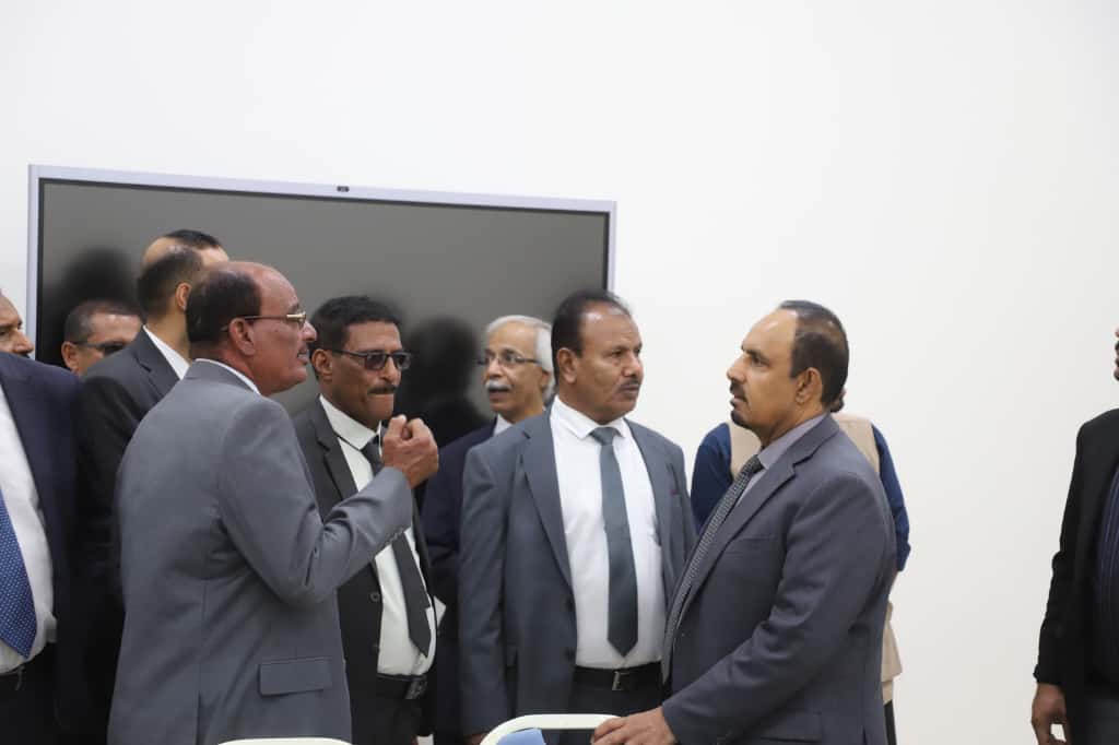 محافظ حضرموت يفتتح "مركز الصادرات الزراعية" بتريم لتعزيز الصادرات وتحسين سبل عيش أكثر من 27 ألف مزارع و1000 مُصدّر محلي محافظ حضرموت يفتتح "مركز الصادرات الزراعية" بتريم لتعزيز الصادرات وتحسين سبل عيش أكثر من 27 ألف مزارع و1000 مُصدّر محلي