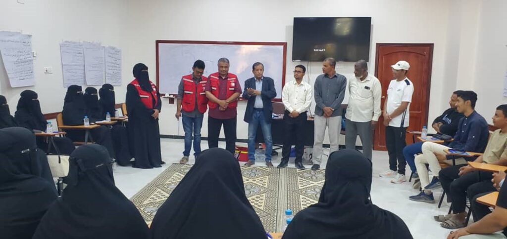 اختتام الدورتين التدريبيتين في الإسعافات الأولية لطلاب كلية علوم الرياضة بجامعة سيئون اختتام الدورتين التدريبيتين في الإسعافات الأولية لطلاب كلية علوم الرياضة بجامعة سيئون