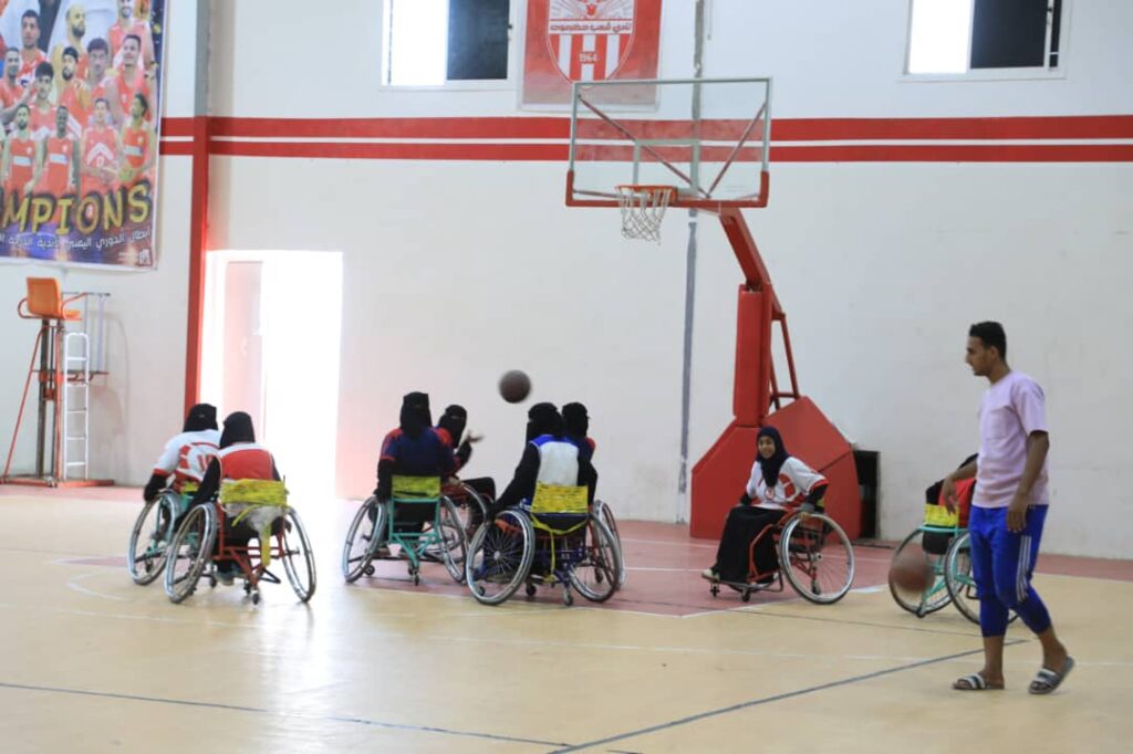محافظ حضرموت يتفقد استعدادات منتخب ساحل حضرموت للمعاقات لكرة السلة للمنافسة في بطولة الجمهورية للكراسي المتحركة محافظ حضرموت يتفقد استعدادات منتخب ساحل حضرموت للمعاقات لكرة السلة للمنافسة في بطولة الجمهورية للكراسي المتحركة