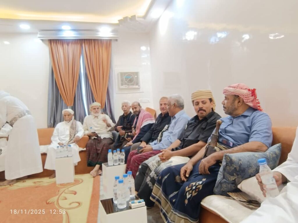 رجل الاعمال العطاس والدكتور بادعام وعدد من القيادات المشايخ و الشخصيات الاجتماعية في ضيافة رجل الأعمال الشيخ سالم عبدالرحمن باوزير بمدينة سيئون رجل الاعمال العطاس والدكتور بادعام وعدد من القيادات المشايخ و الشخصيات الاجتماعية في ضيافة رجل الأعمال الشيخ سالم عبدالرحمن باوزير بمدينة سيئون