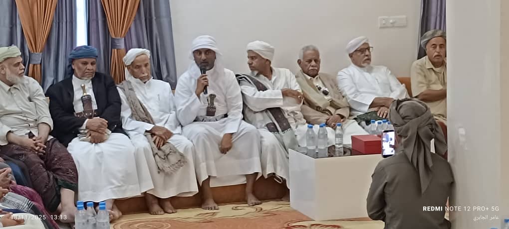 رجل الاعمال العطاس والدكتور بادعام وعدد من القيادات المشايخ و الشخصيات الاجتماعية في ضيافة رجل الأعمال الشيخ سالم عبدالرحمن باوزير بمدينة سيئون رجل الاعمال العطاس والدكتور بادعام وعدد من القيادات المشايخ و الشخصيات الاجتماعية في ضيافة رجل الأعمال الشيخ سالم عبدالرحمن باوزير بمدينة سيئون