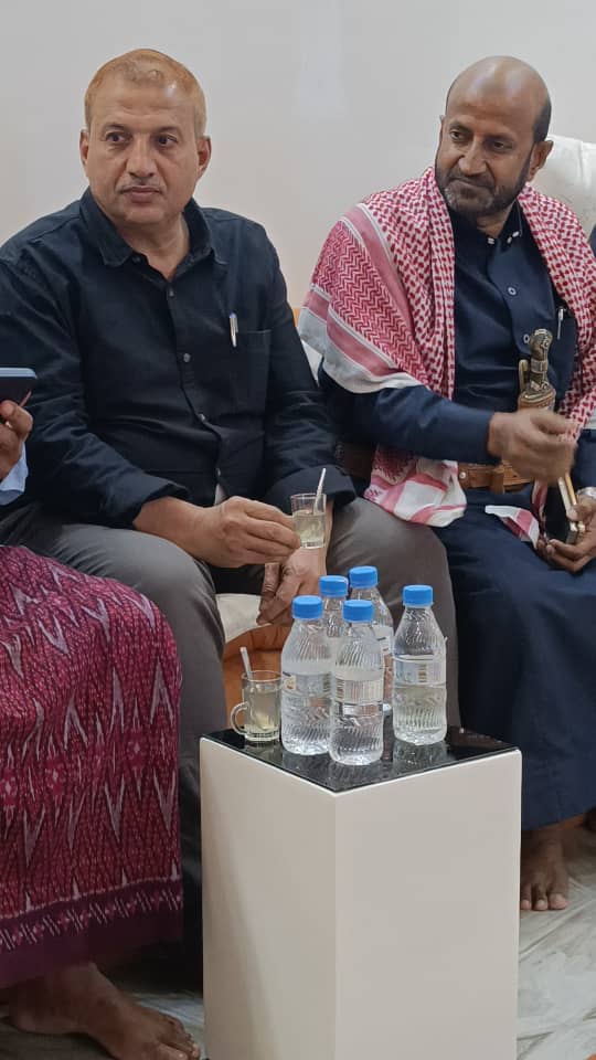 رجل الاعمال العطاس والدكتور بادعام وعدد من القيادات المشايخ و الشخصيات الاجتماعية في ضيافة رجل الأعمال الشيخ سالم عبدالرحمن باوزير بمدينة سيئون رجل الاعمال العطاس والدكتور بادعام وعدد من القيادات المشايخ و الشخصيات الاجتماعية في ضيافة رجل الأعمال الشيخ سالم عبدالرحمن باوزير بمدينة سيئون