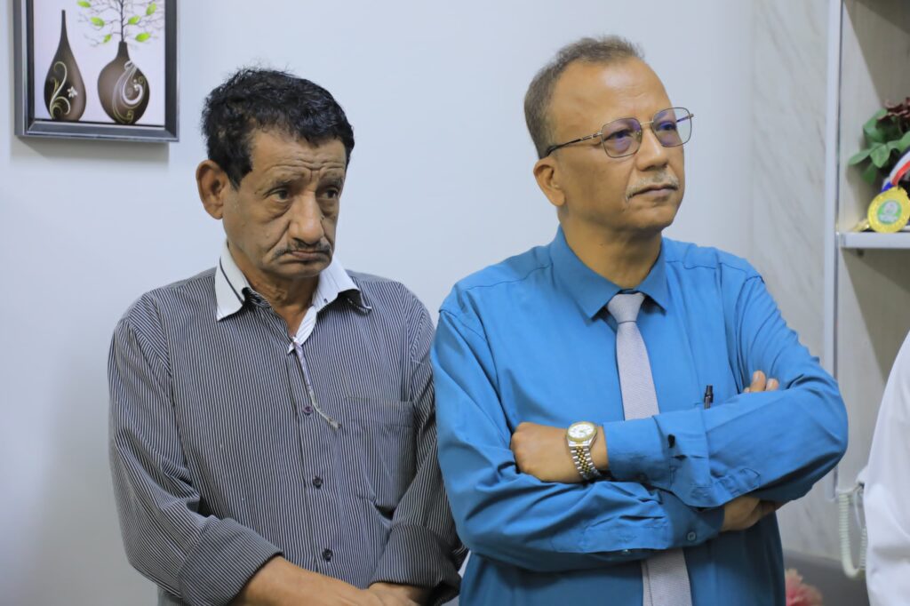 الوكيل العامري يرعى توقيع اتفاقية تنفيذ مشروع "قطرة أمل" بين المركز الوطني لنقل الدم وأبحاثه ومؤسسة دار الشفاء الوكيل العامري يرعى توقيع اتفاقية تنفيذ مشروع "قطرة أمل" بين المركز الوطني لنقل الدم وأبحاثه ومؤسسة دار الشفاء