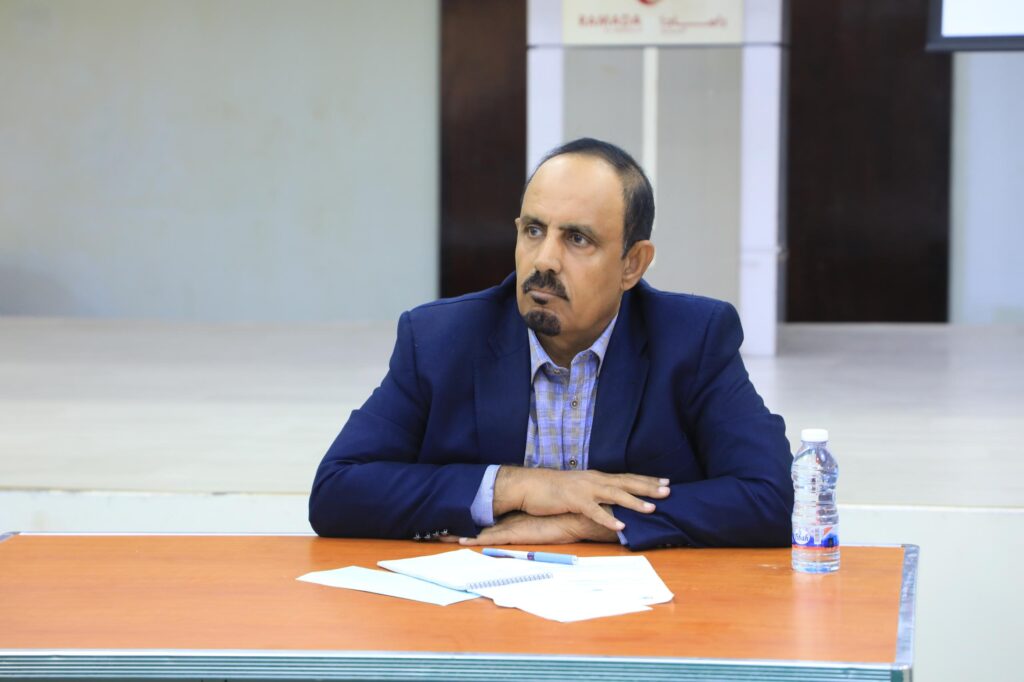 محافظ حضرموت يشهد أختتام الأجتماع الموسع الثاني للمجموعات التشاورية( عدن – حضرموت – تعز ) محافظ حضرموت يشهد أختتام الأجتماع الموسع الثاني للمجموعات التشاورية( عدن – حضرموت – تعز )