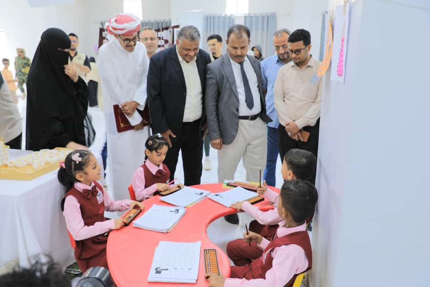 الوكيل العامري يدشن فعاليات باليوم العالمي للطفل بوادي حضرموت الوكيل العامري يدشن فعاليات باليوم العالمي للطفل بوادي حضرموت