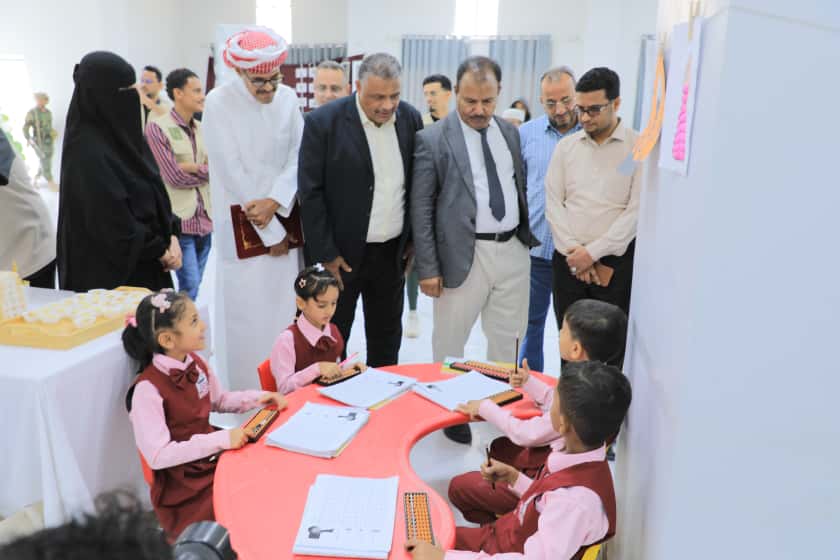 الوكيل العامري يدشن فعاليات باليوم العالمي للطفل بوادي حضرموت الوكيل العامري يدشن فعاليات باليوم العالمي للطفل بوادي حضرموت