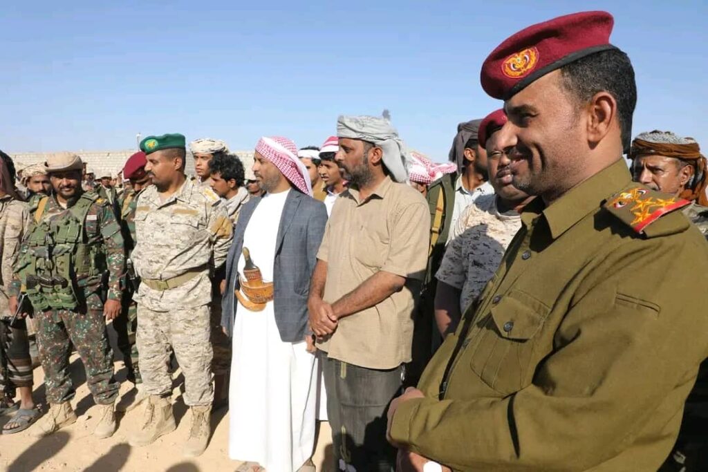 القائد الأعلى لقوات حماية حضرموت يتفقد الوحدات العسكرية وكتيبة المهام وعددًا من النقاط المنتشرة القائد الأعلى لقوات حماية حضرموت يتفقد الوحدات العسكرية وكتيبة المهام وعددًا من النقاط المنتشرة