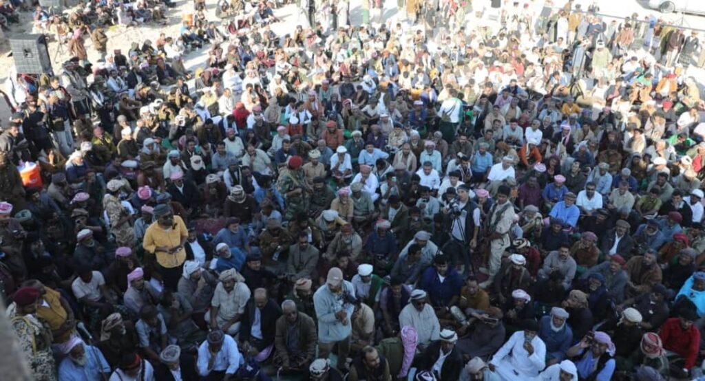 لقاء تاريخي في منطقة العليب بهضبة حضرموت يتدارس المستجدات الأمنية لقاء تاريخي في منطقة العليب بهضبة حضرموت يتدارس المستجدات الأمنية