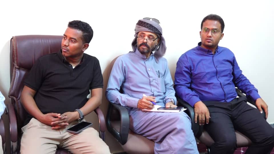 مدير عام الإعلام بوادي حضرموت يلتقي مراسلي القنوات التلفزيونية ويبحث تطوير المنظومة الإعلامية مدير عام الإعلام بوادي حضرموت يلتقي مراسلي القنوات التلفزيونية ويبحث تطوير المنظومة الإعلامية