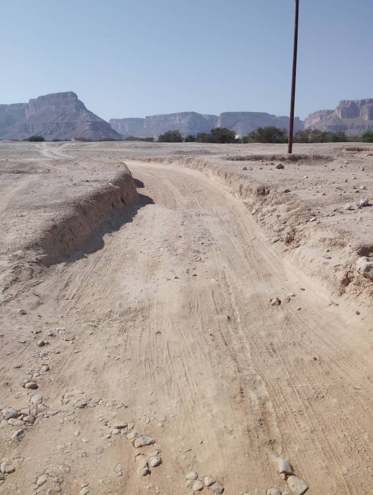 وادي حضرموت : أهالي وادي منوب يشكون سوء الطريق الرابط بمناطقهم ويطالبون بالتدخل العاجل وادي حضرموت : أهالي وادي منوب يشكون سوء الطريق الرابط بمناطقهم ويطالبون بالتدخل العاجل