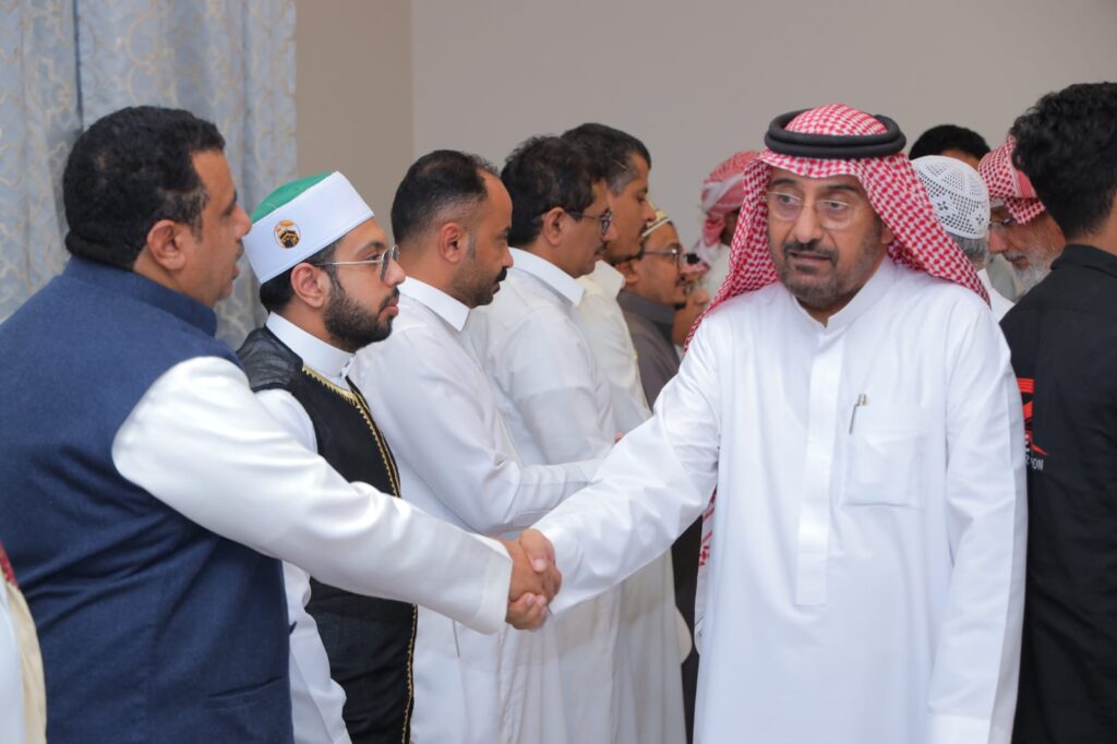 جدة: وكيل وزارة الأوقاف الشيخ مختار الرباش يؤدي واجب العزاء برحيل الداعية البارز الشيخ محمد المقرمي جدة: وكيل وزارة الأوقاف الشيخ مختار الرباش يؤدي واجب العزاء برحيل الداعية البارز الشيخ محمد المقرمي