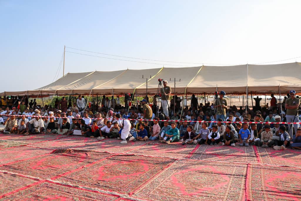 وكيل محافظة حضرموت الجيلاني يشارك في فعالية العرس الجماعي لـ100 عريس وعروس بروكب بمدينة المكلا وكيل محافظة حضرموت الجيلاني يشارك في فعالية العرس الجماعي لـ100 عريس وعروس بروكب بمدينة المكلا