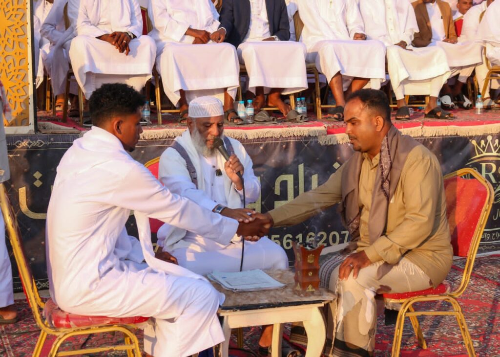 وكيل محافظة حضرموت الجيلاني يشارك في فعالية العرس الجماعي لـ100 عريس وعروس بروكب بمدينة المكلا وكيل محافظة حضرموت الجيلاني يشارك في فعالية العرس الجماعي لـ100 عريس وعروس بروكب بمدينة المكلا