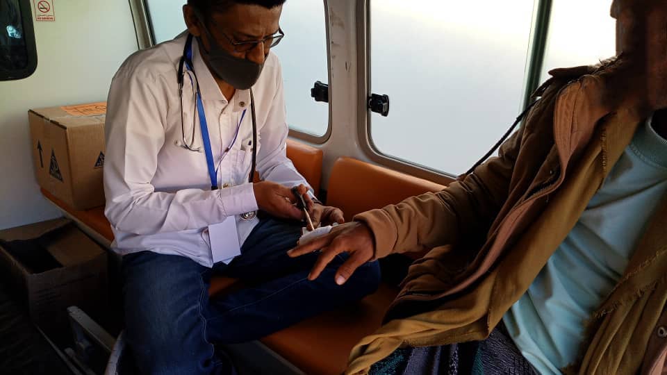 رئيس غرفة العمليات والطوارئ م/حضرموت يؤكد التامين الصحي للفعالية الجماهيرية 30 نوفمبر مدينة سيئون رئيس غرفة العمليات والطوارئ م/حضرموت يؤكد التامين الصحي للفعالية الجماهيرية 30 نوفمبر مدينة سيئون