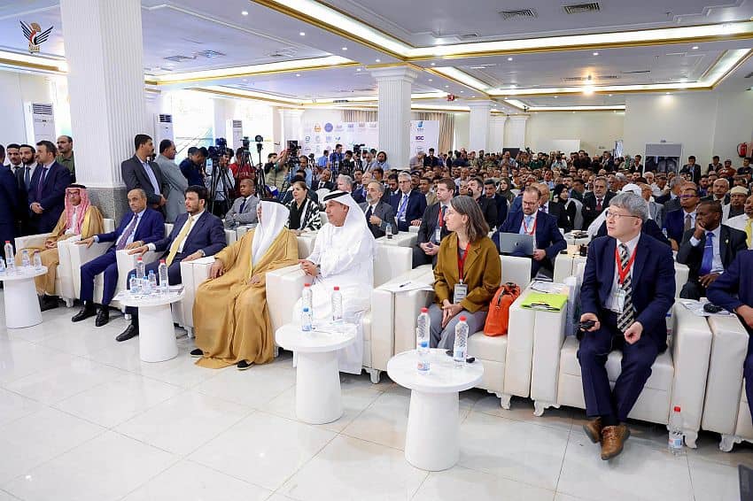 انعقاد المؤتمر الوطني الأول للطاقة في عدن.. والإمارات تعلن عن حزمة مشاريع تنموية بقيمة مليار دولار - انعقاد المؤتمر الوطني الأول للطاقة في عدن.. والإمارات تعلن عن حزمة مشاريع تنموية بقيمة مليار دولار -