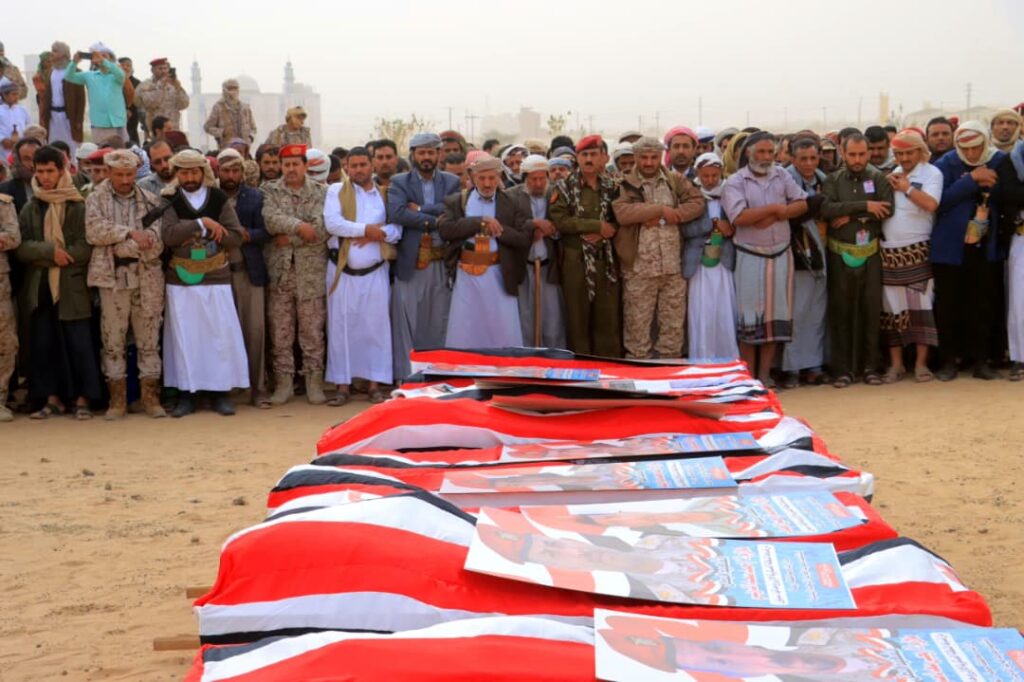 تشييع رسمي وشعبي بمأرب لعدد من شهداء الواجب بالمنطقة العسكرية الأولى تشييع رسمي وشعبي بمأرب لعدد من شهداء الواجب بالمنطقة العسكرية الأولى