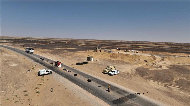 اخبار وتقارير - استياء شعبي عارم في حضرموت من ممارسات "درع الوطن" الاستفزازية ورفع علم اليمن على الجدران اخبار وتقارير - استياء شعبي عارم في حضرموت من ممارسات "درع الوطن" الاستفزازية ورفع علم اليمن على الجدران