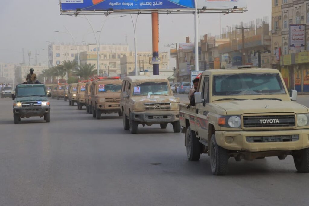 تشييع رسمي وشعبي بمأرب لعدد من شهداء الواجب بالمنطقة العسكرية الأولى تشييع رسمي وشعبي بمأرب لعدد من شهداء الواجب بالمنطقة العسكرية الأولى