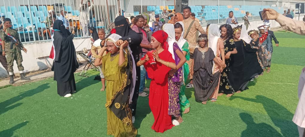 الأمين العام يشهد الحفل الكرنفالي الذي نظمه انتقالي لحج بمناسبة عيد الاستقلال 30 نوفمبر الأمين العام يشهد الحفل الكرنفالي الذي نظمه انتقالي لحج بمناسبة عيد الاستقلال 30 نوفمبر