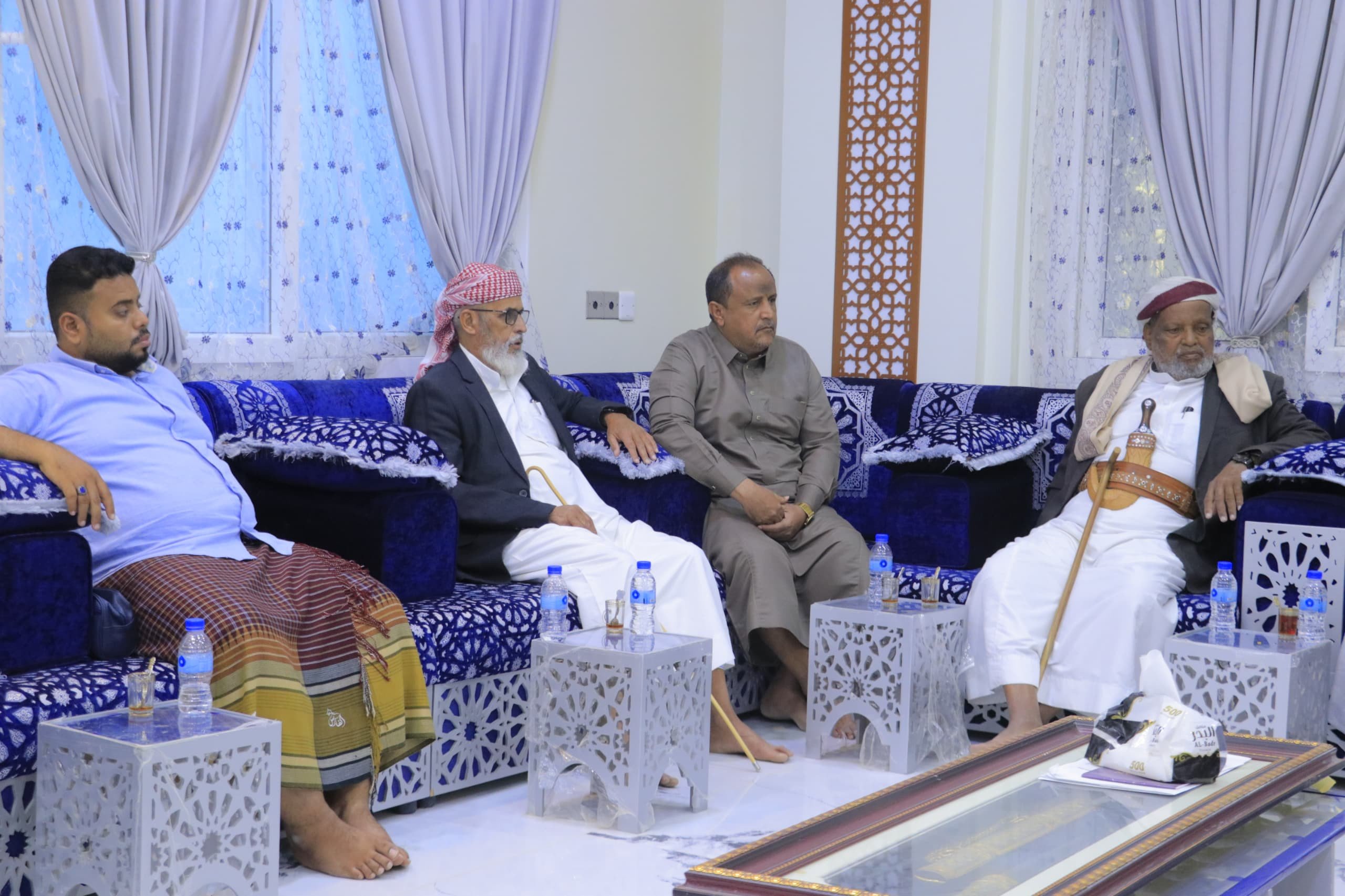 الكثيري وباعوم يزوران سكرتارية قبائل آل كثير برئاسة الشيخ عبدالله صالح الكثيري وباعوم يزوران سكرتارية قبائل آل كثير برئاسة الشيخ عبدالله صالح