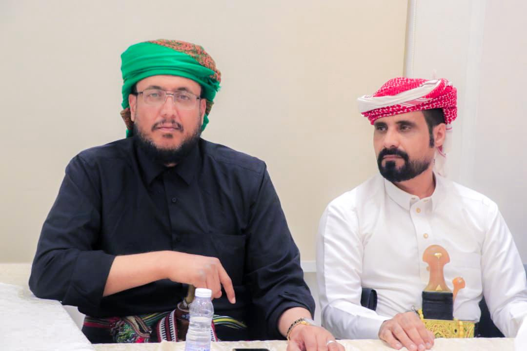 الكثيري يلتقي بعدد من مشايخ قبيلة يافع بمديرية القطن ويشيد بدورهم في تأمين المديرية ودعم جهود تحرير الوادي الكثيري يلتقي بعدد من مشايخ قبيلة يافع بمديرية القطن ويشيد بدورهم في تأمين المديرية ودعم جهود تحرير الوادي