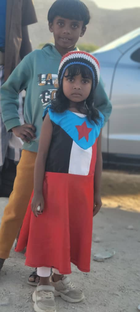 قيادة انتقالي تريم تشارك أبناء منطقة بإعلال فرحتهم بالتحرير وانتصار القوات المسلحة الجنوبية قيادة انتقالي تريم تشارك أبناء منطقة بإعلال فرحتهم بالتحرير وانتصار القوات المسلحة الجنوبية