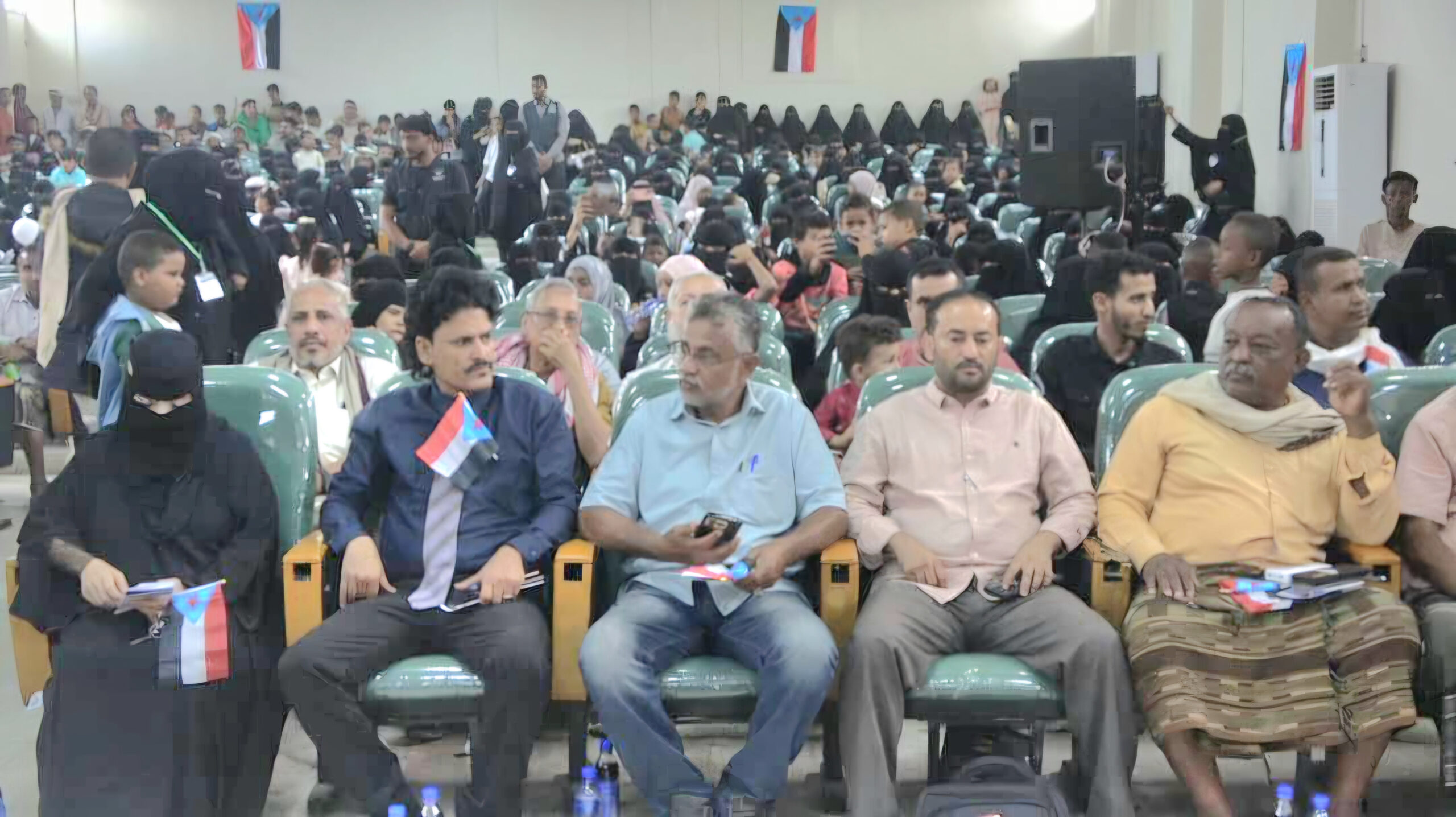 انتقالي لحج يقيم حفلًا فنيًا لذوي الهمم بمناسبة الذكرى الـ58 لعيد الاستقلال انتقالي لحج يقيم حفلًا فنيًا لذوي الهمم بمناسبة الذكرى الـ58 لعيد الاستقلال