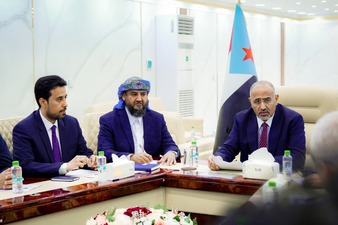 الرئيس الزُبيدي يرأس اجتماعًا مهمًا للقيادة التنفيذية العليا للمجلس الانتقالي الجنوبي الرئيس الزُبيدي يرأس اجتماعًا مهمًا للقيادة التنفيذية العليا للمجلس الانتقالي الجنوبي