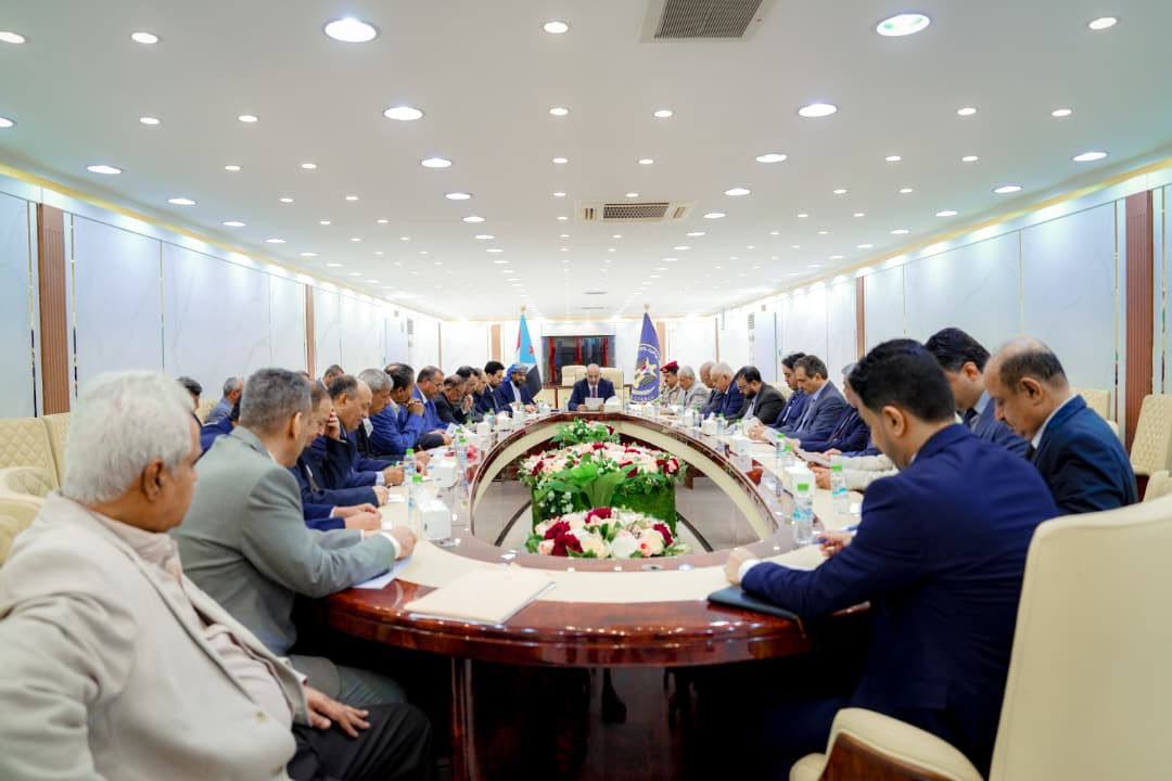 الرئيس الزُبيدي يرأس اجتماعًا مهمًا للقيادة التنفيذية العليا للمجلس الانتقالي الجنوبي الرئيس الزُبيدي يرأس اجتماعًا مهمًا للقيادة التنفيذية العليا للمجلس الانتقالي الجنوبي