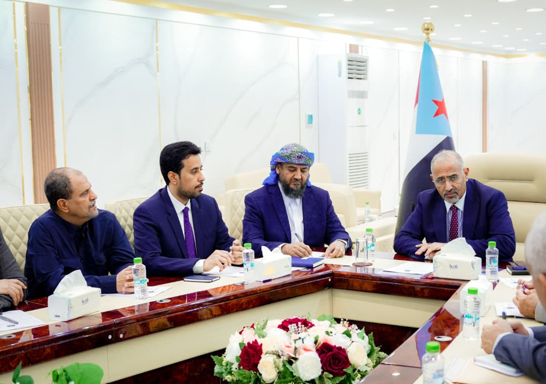 الرئيس الزُبيدي يرأس اجتماعًا مهمًا للقيادة التنفيذية العليا للمجلس الانتقالي الجنوبي الرئيس الزُبيدي يرأس اجتماعًا مهمًا للقيادة التنفيذية العليا للمجلس الانتقالي الجنوبي