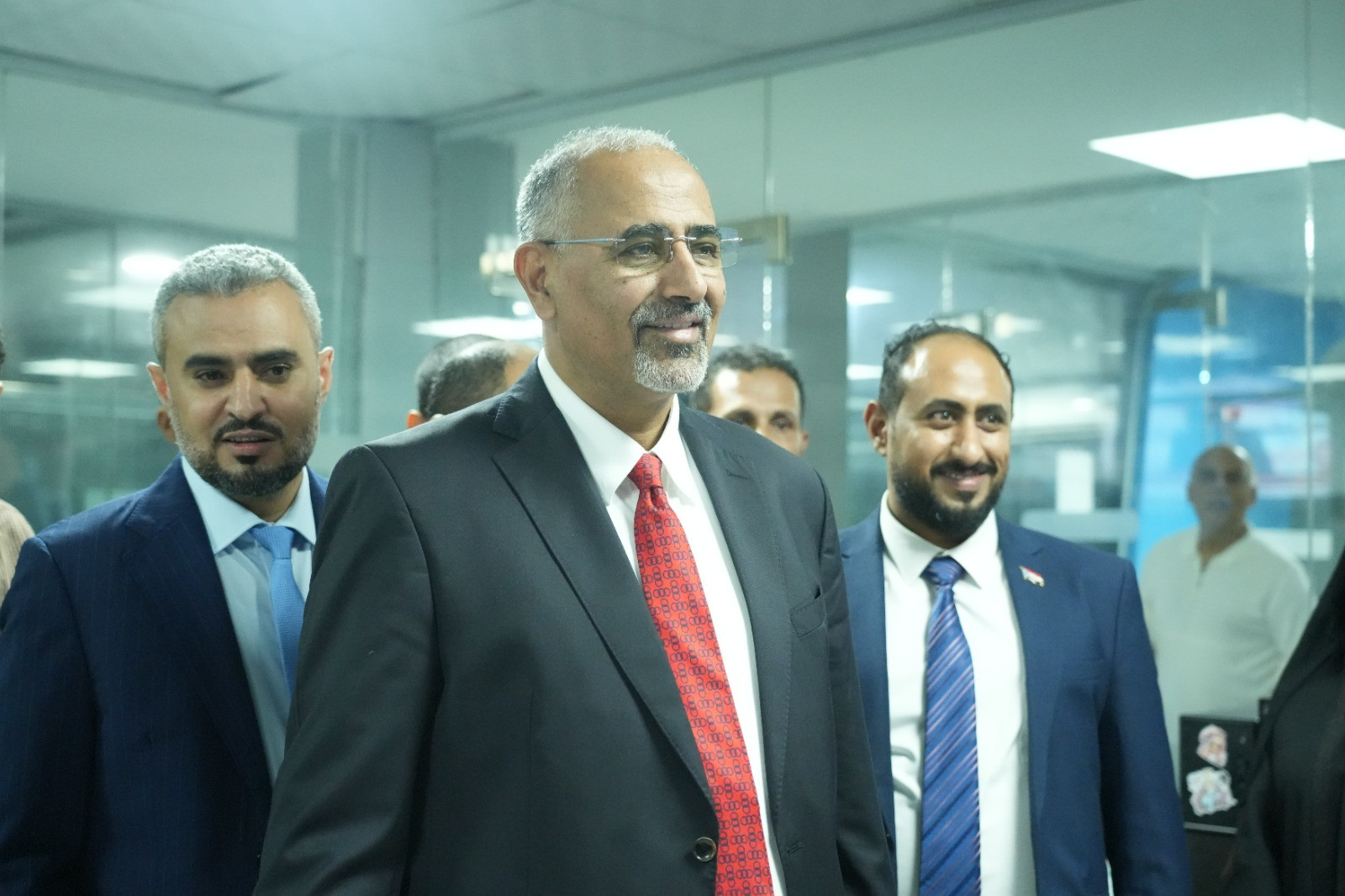 الزُبيدي يتفقد سير العمل بقطاع الإذاعة والتلفزيون الجنوبي الزُبيدي يتفقد سير العمل بقطاع الإذاعة والتلفزيون الجنوبي
