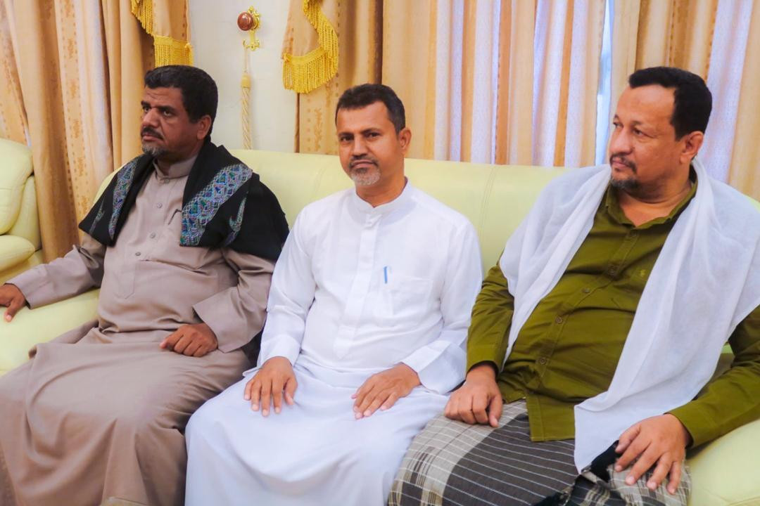 الكثيري يستقبل عددا من مقادمة ووجهاء قبيلة آل باجري الكثيري يستقبل عددا من مقادمة ووجهاء قبيلة آل باجري