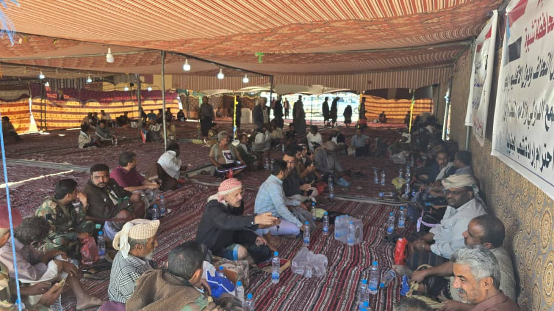 الاعتصام المفتوح.. إرادة شعبية متجددة لترسيخ مشروع استعادة دولة الجنوب العربي الاعتصام المفتوح.. إرادة شعبية متجددة لترسيخ مشروع استعادة دولة الجنوب العربي