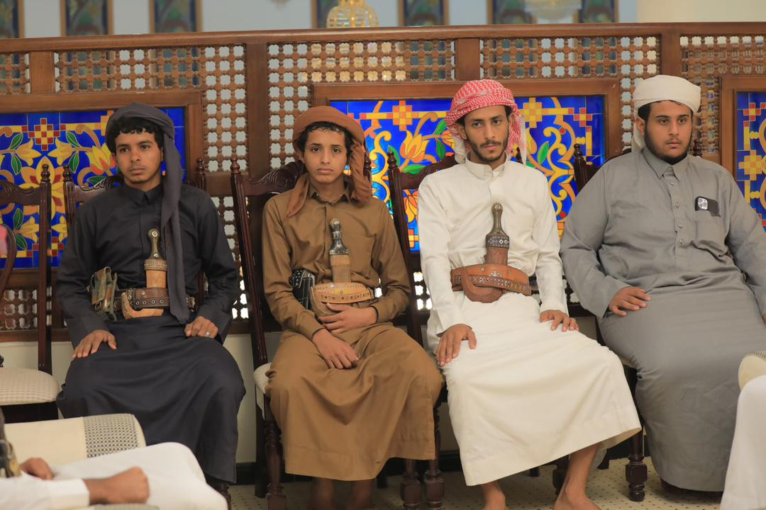 الكثيري يلتقي وجهاء من قبيلة آل بلعبيد في سيئون الكثيري يلتقي وجهاء من قبيلة آل بلعبيد في سيئون