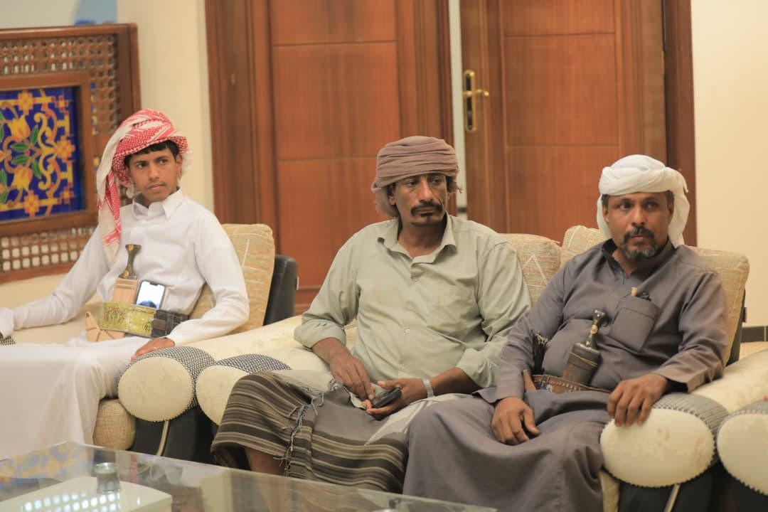 الكثيري يلتقي وجهاء من قبيلة آل بلعبيد في سيئون الكثيري يلتقي وجهاء من قبيلة آل بلعبيد في سيئون