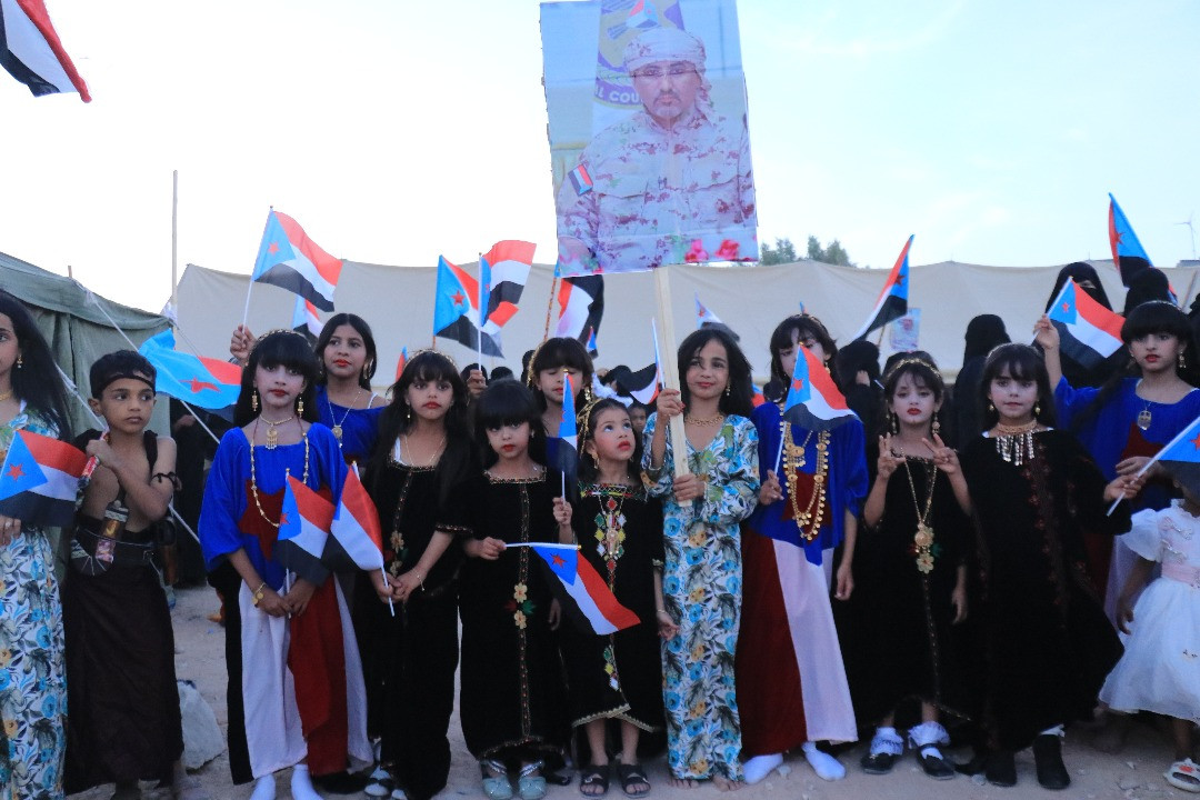 فعالية نسوية حاشدة في ساحة الاعتصام بالمهرة للمطالبة بإعلان دولة الجنوب العربي فعالية نسوية حاشدة في ساحة الاعتصام بالمهرة للمطالبة بإعلان دولة الجنوب العربي