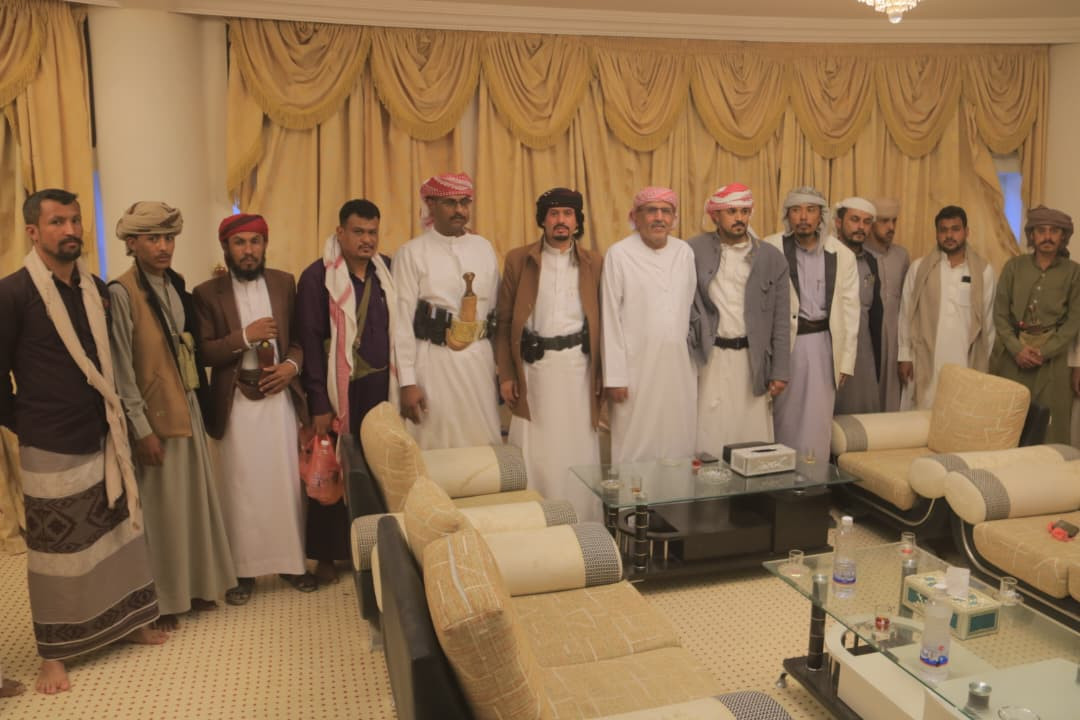 رئيس الجمعية الوطنية يلتقي شباب من آل كثير بوادي حضرموت رئيس الجمعية الوطنية يلتقي شباب من آل كثير بوادي حضرموت