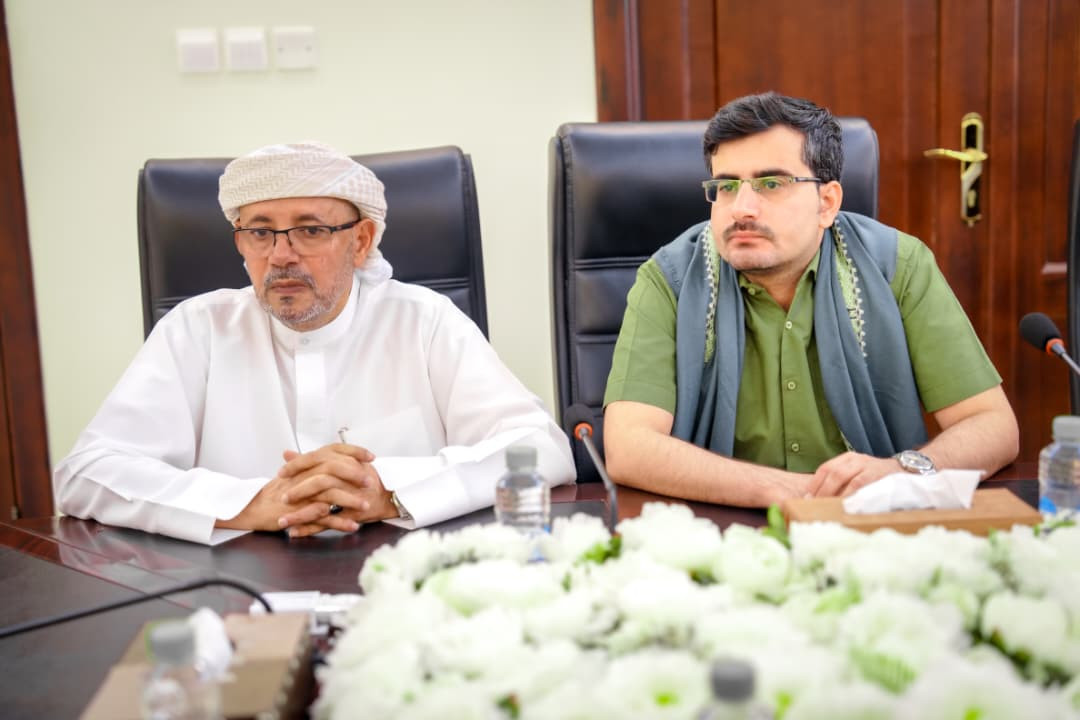 الرئيس الزُبيدي يطّلع على جهود تطبيع الأوضاع وتثبيت دعائم الاستقرار بالمهرة وسقطرى الرئيس الزُبيدي يطّلع على جهود تطبيع الأوضاع وتثبيت دعائم الاستقرار بالمهرة وسقطرى