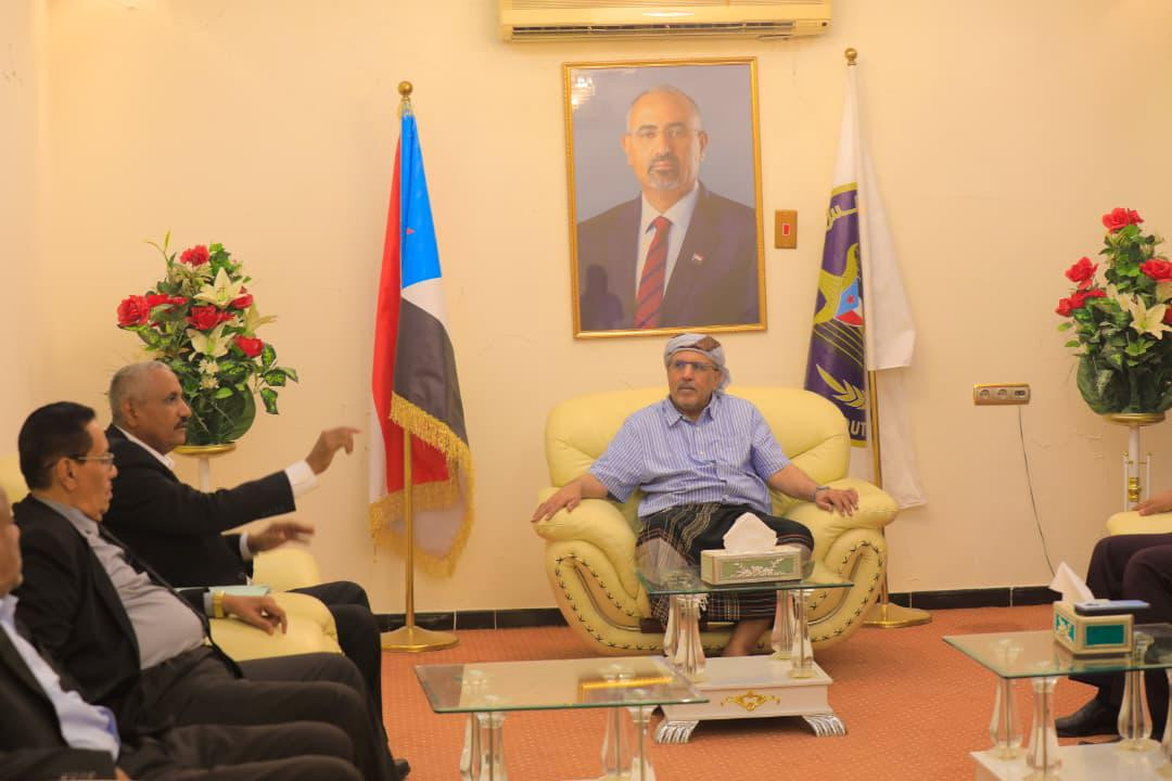 رئيس الجمعية الوطنية يلتقي قيادة فرع نادي القضاة الجنوبي بوادي حضرموت رئيس الجمعية الوطنية يلتقي قيادة فرع نادي القضاة الجنوبي بوادي حضرموت