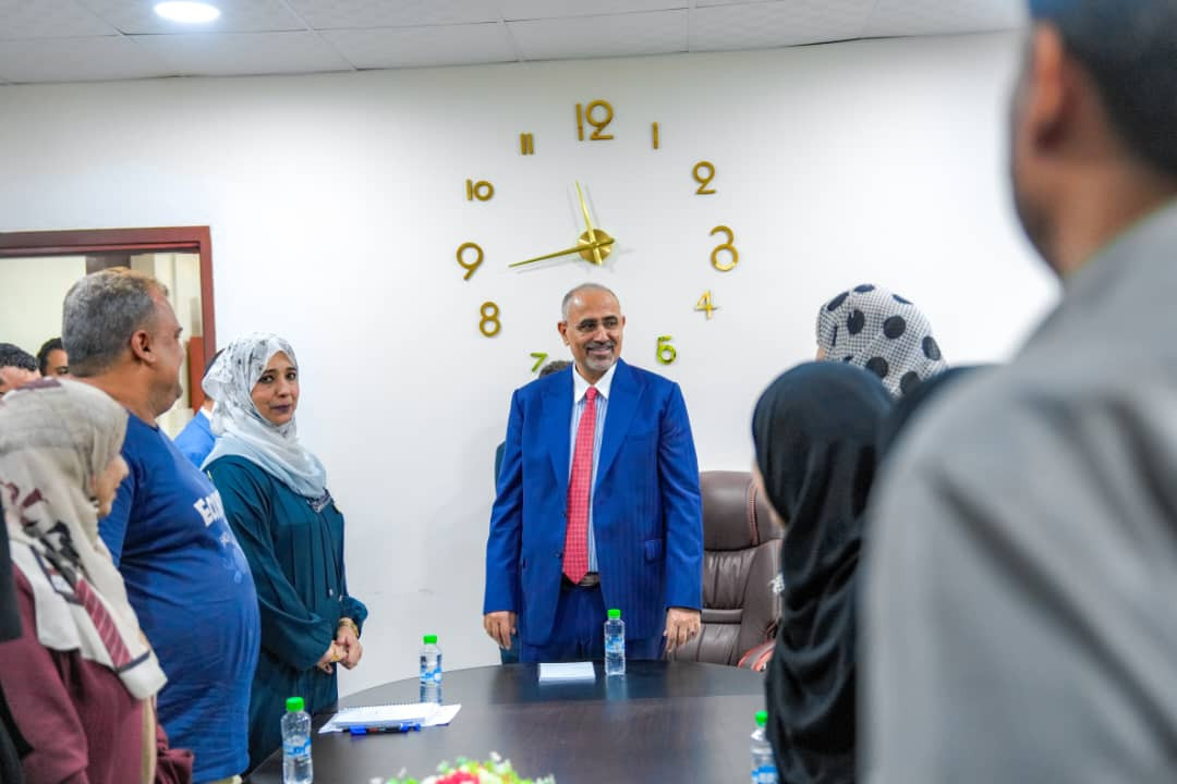 الرئيس الزُبيدي يؤكد أهمية البيانات الإحصائية في بناء الدولة وصناعة القرار الرئيس الزُبيدي يؤكد أهمية البيانات الإحصائية في بناء الدولة وصناعة القرار