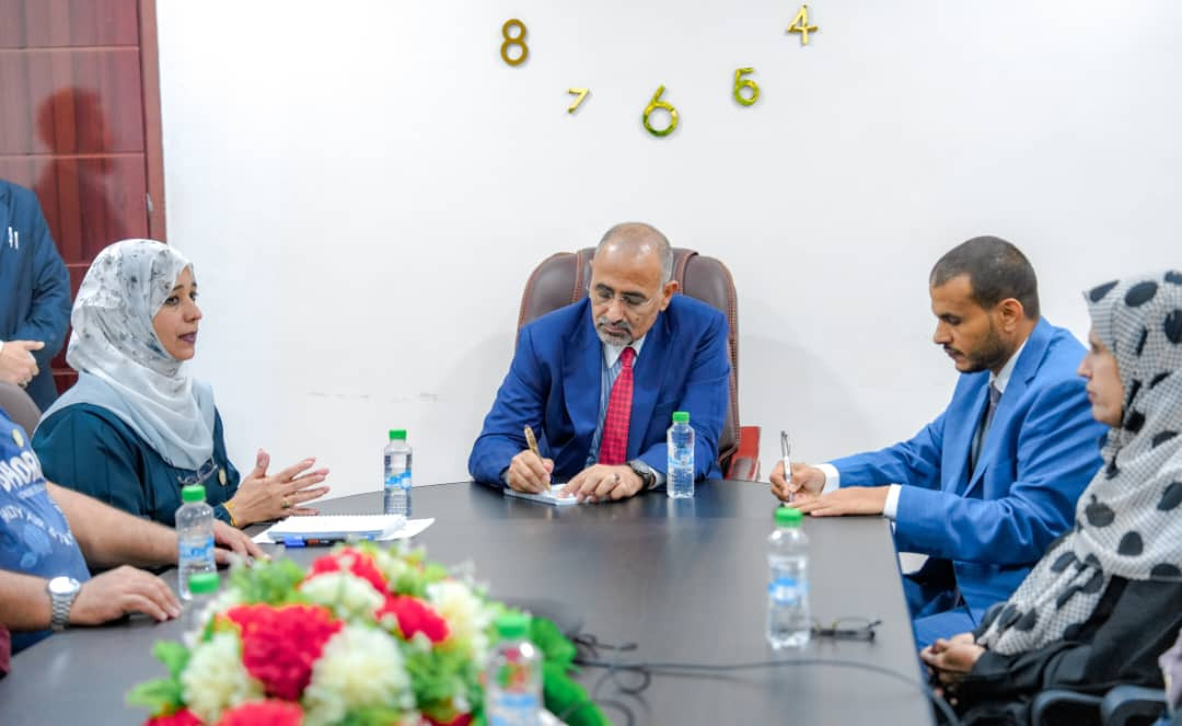 الرئيس الزُبيدي يؤكد أهمية البيانات الإحصائية في بناء الدولة وصناعة القرار الرئيس الزُبيدي يؤكد أهمية البيانات الإحصائية في بناء الدولة وصناعة القرار