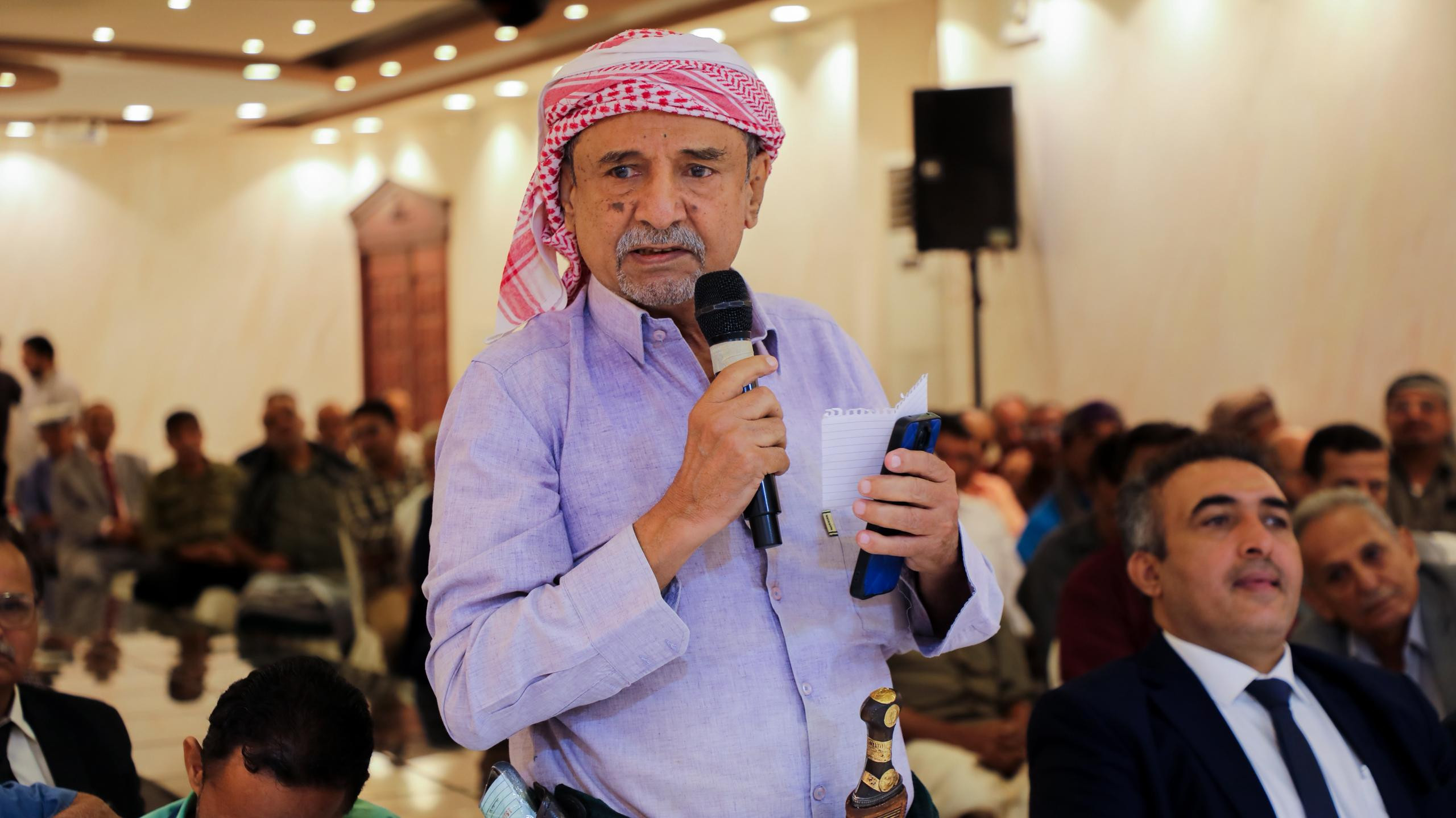 فريق التوجيه والرقابة الرئاسي يلتقي نخبة من المكونات والشخصيات السياسية في العاصمة عدن فريق التوجيه والرقابة الرئاسي يلتقي نخبة من المكونات والشخصيات السياسية في العاصمة عدن