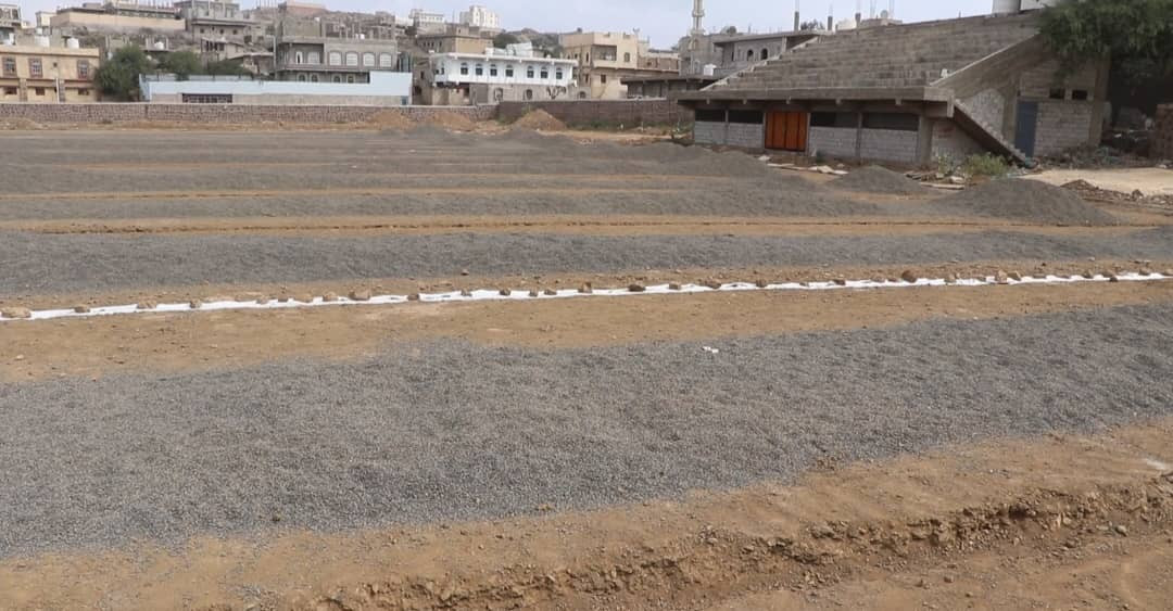 فريق التوجيه والرقابة الرئاسي يتفقد مشروع إعادة تأهيل ملعب نادي الصمود الرياضي بالضالع فريق التوجيه والرقابة الرئاسي يتفقد مشروع إعادة تأهيل ملعب نادي الصمود الرياضي بالضالع