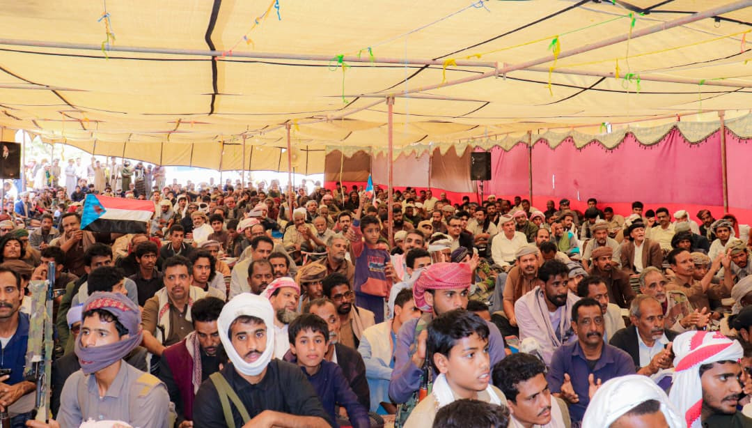 أبناء المديريات الشرقية في شبوة يجدّدون مطالبهم بإعلان دولة الجنوب العربي أبناء المديريات الشرقية في شبوة يجدّدون مطالبهم بإعلان دولة الجنوب العربي